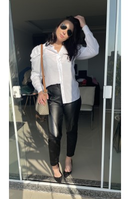 Calça fem sarja frente de couro